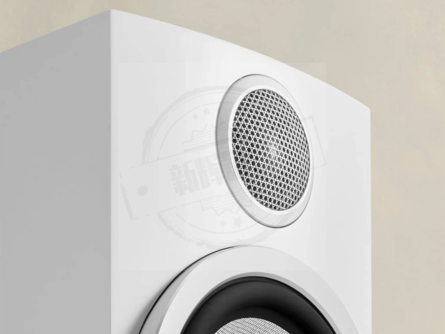 bw_706s3_sharper_detail_desktop